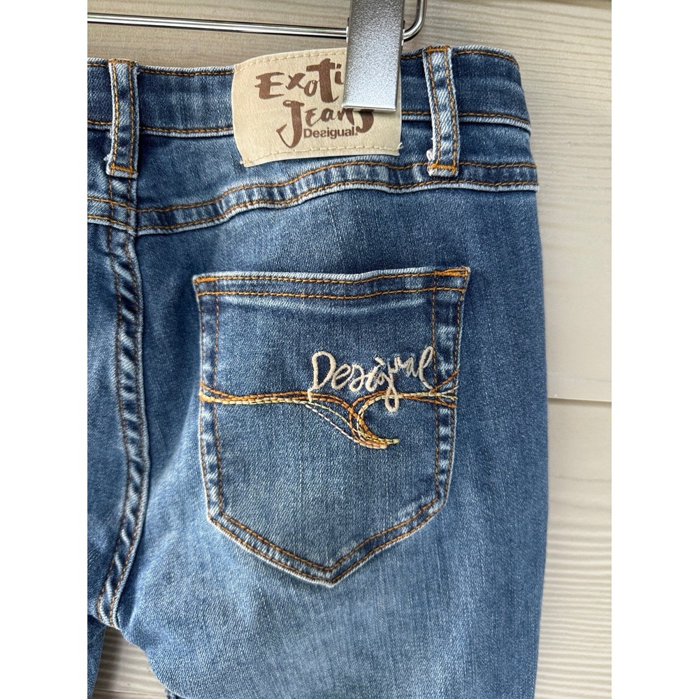 Desigual Exotic Jeans Size 26 Embroidered Daisy Floral Skinny Jeans Y2K Boho - Picture 3 of 6